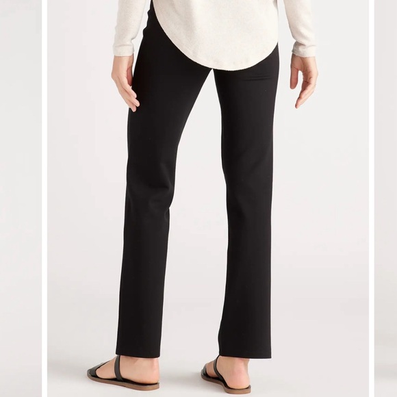 Quince Ultra-Stretch Ponte Straight Leg Pant - Picture 2 of 10